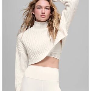 ALO Yoga Cable Knit Cropped Winter Bliss Sweater